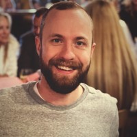 Jonathan Lindauer Email