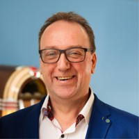 Ian Price Email