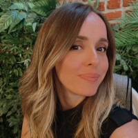 Büşra Süleymanoğlu Email