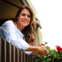 Buffalo David Bitton Employee Roxana Bermea's profile photo