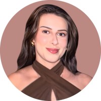 DK Cole Company Employee Beatriz Verri's profile photo