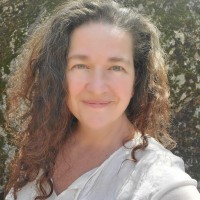 Doterra Essential Oils Employee Julia Holt's profile photo