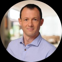 Etienne Paul Email