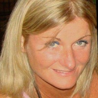 Manuela Calandra Email