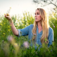 Danielle Veenstra Email & Phone Number