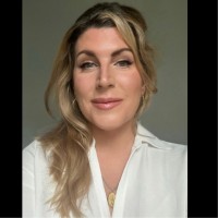 Monarch Immigrant Services Employee Rebecca Niedner's profile photo