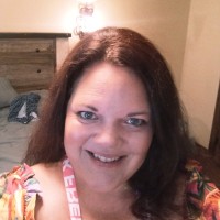 Roxanne Stahnke Email