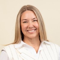 Kari Hernandez Email & Phone Number