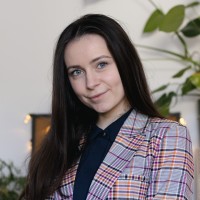 Gabriela Platková Email