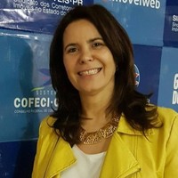 Izabel Maestrelli Email