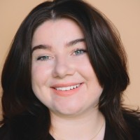 Elly Walton Email & Phone Number