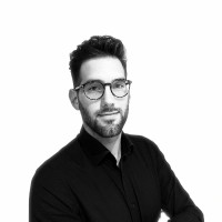 Miguel Carrión Martínez Email