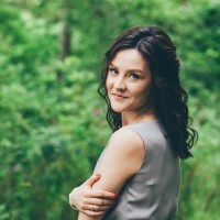 Alina Valyaeva Email