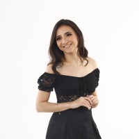 Julia Vendrame Email