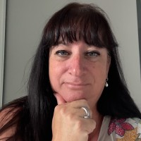 AGIR Employee Catherine Neuvéglise's profile photo