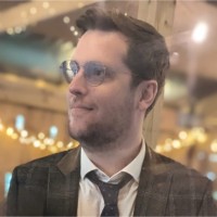 Robert Akehurst Email & Phone Number