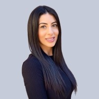 Adriana Saviane Email