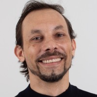 Roberto Selibe Email