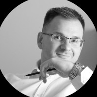 Michał Romaniuk Email