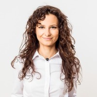 Marta Stach Email