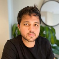 Eduardo Vieira Email & Phone Number