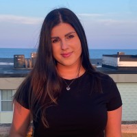 Alina Hays Email & Phone Number