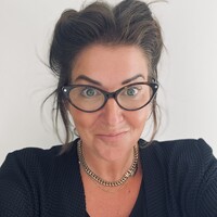 Leanne McLoughney Email & Phone Number