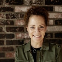 Lizi Oceransky Email & Phone Number