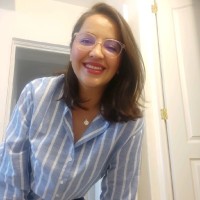 Lucrecia González Email