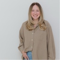 ALEX AND ANI Employee Mara Burns's profile photo