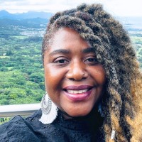 Restore Forward Employee Farah Tanis's profile photo