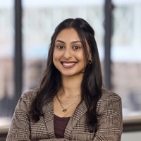 Isha Thakkar Email