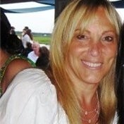 Apple Insurance & Financial Services Employee Julia Dash's profile photo