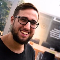 Fredrik Larsson Email