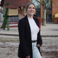 Nikki Hermans Email & Phone Number
