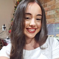 Camila Dutra Email