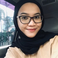 Della Amanda Email