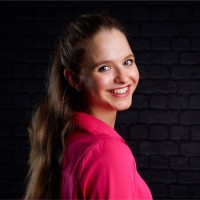 Elyse van Helden Email