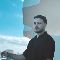 Lewis Knight Email