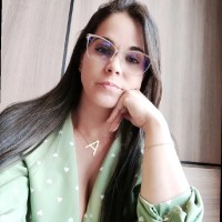 Aline V. Email