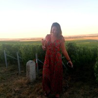Elora Derache Email