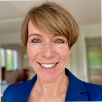 Henrike Karmasin Email