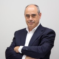 José Víctor Almau Continente Email