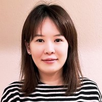 Vicky Li Email