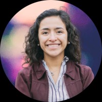 Listen too Employee Paola Villalba's profile photo