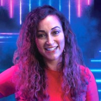 E-mail e número de telefone de Shirin Oskooi