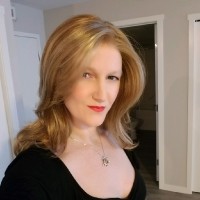 Stephanie Rayne Email