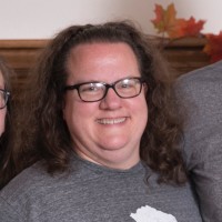 Surface Mount Technology Corporation Employee Laura Pink's profile photo