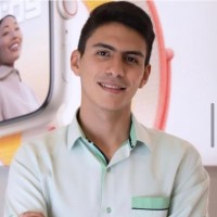 Mac Center |  Apple Premium Partner | Employee Sebastián Stozitzky's profile photo