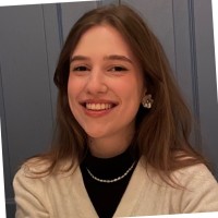 Sandra Sakhatska Email
